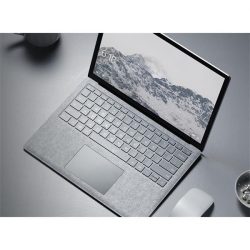 Microsoft Surface Laptop - 13.5" (2256 x 1504) - Core i7 (7th Gen